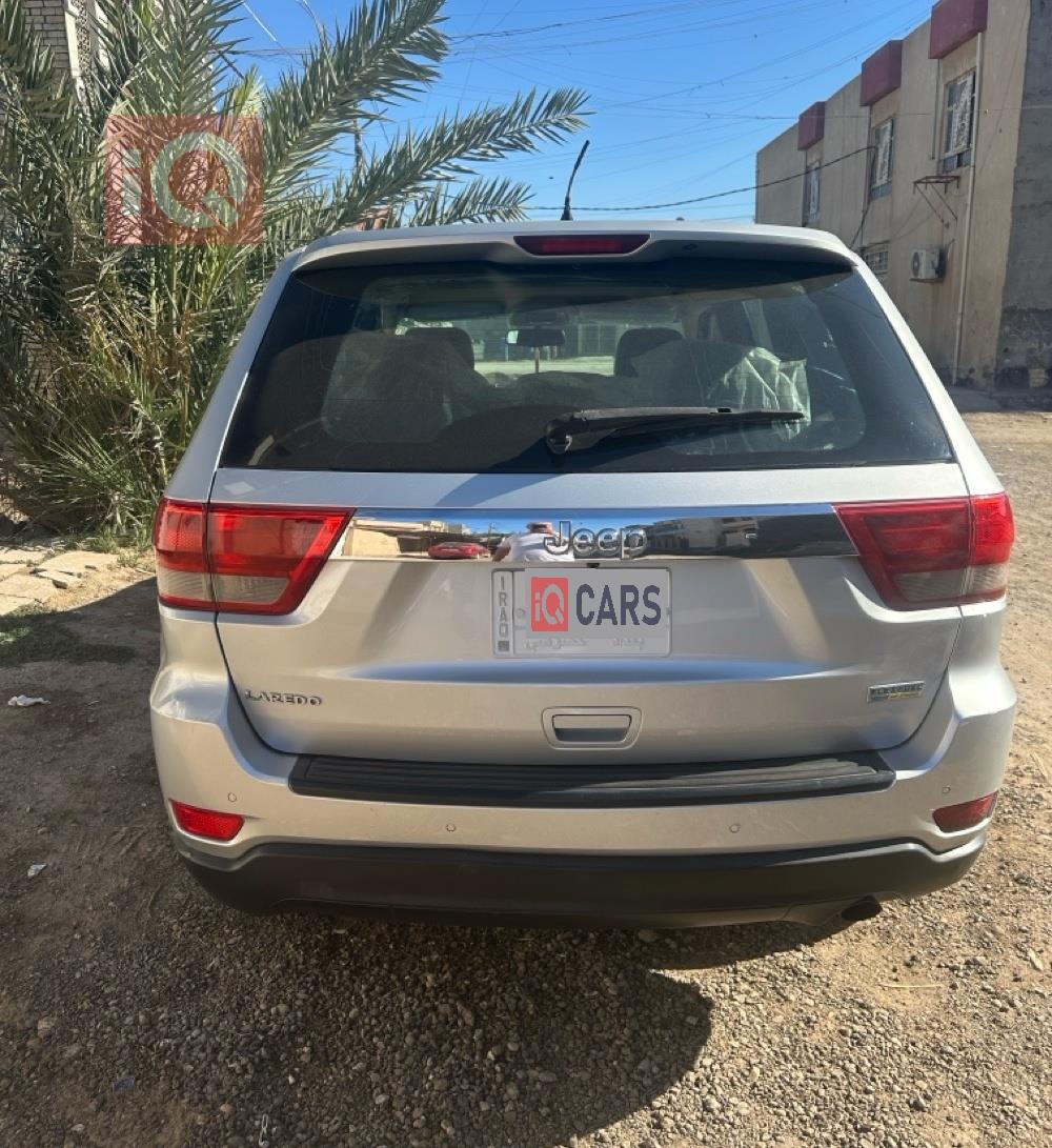 جيب جراند شيروكي